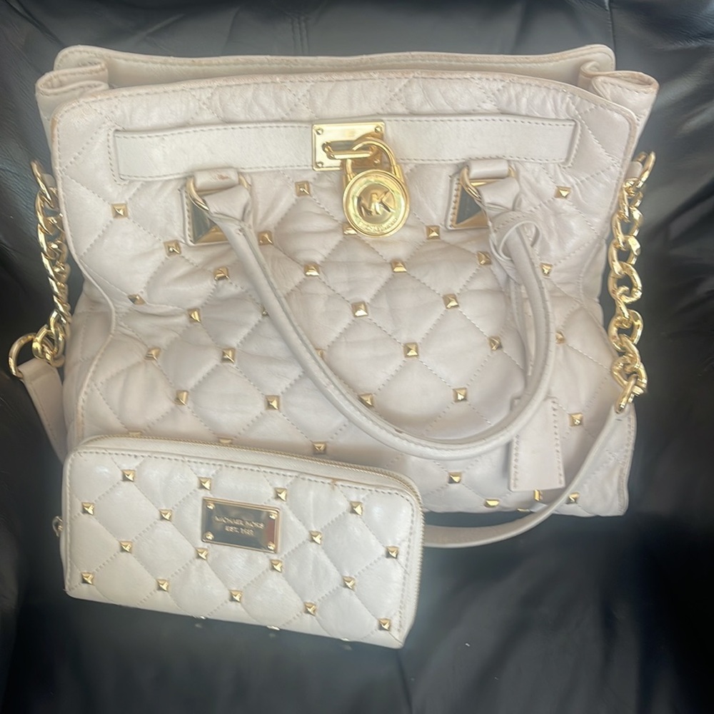 MK Hamilton gold stud Tote Bag with wallet 

$199 · Brand: Michael Kors